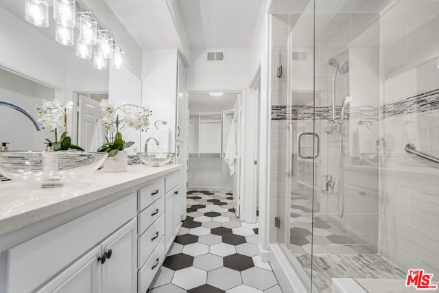 12963 Runway Road 121, Los Angeles, CA 90094