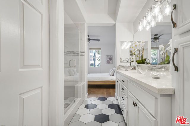 12963 Runway Road 121, Los Angeles, CA 90094