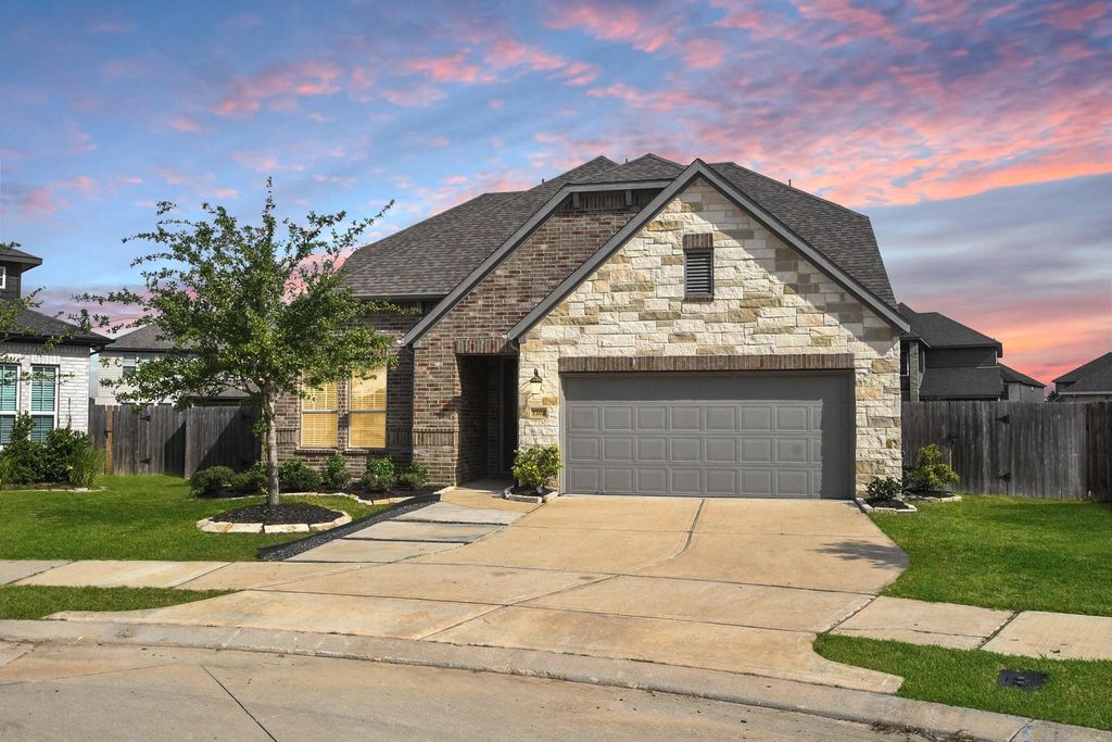 7702 Kenora Way, Richmond, TX 77407