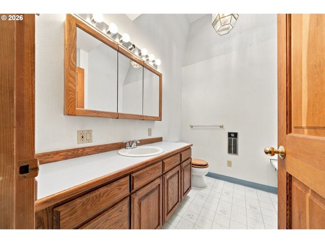 238 Ne BLAIR Rd, Washougal, WA 98671