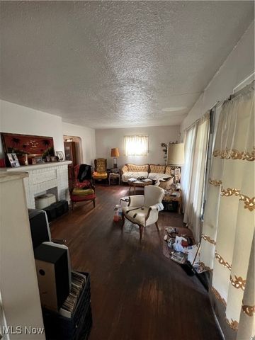 11601 Rutland Avenue, Cleveland, OH 44108