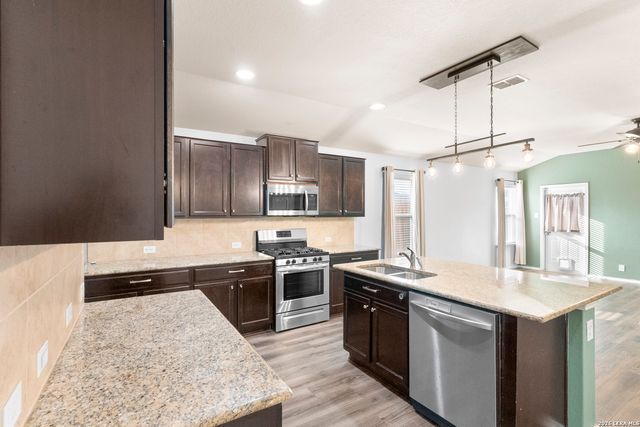 14061 Shivers Cv, San Antonio, TX 78254