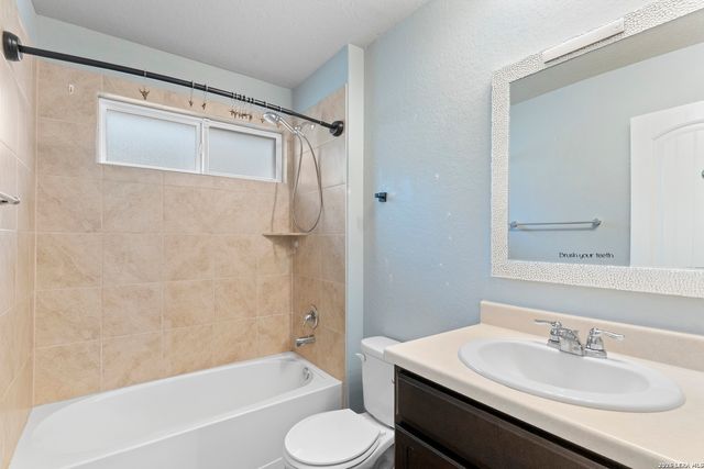 14061 Shivers Cv, San Antonio, TX 78254