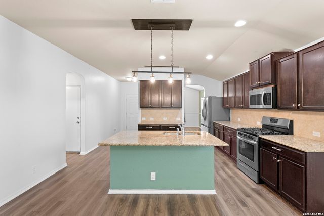 14061 Shivers Cv, San Antonio, TX 78254