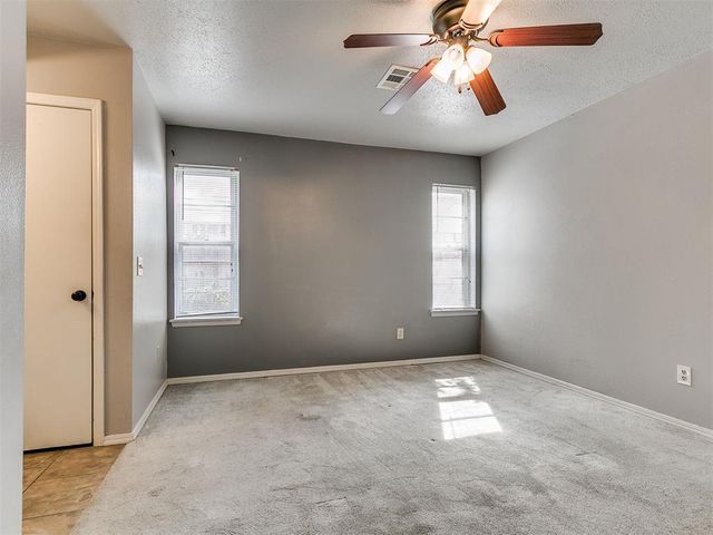 1033 NW 6th Street, Moore, OK 73160