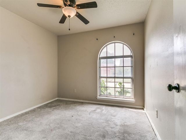 1033 NW 6th Street, Moore, OK 73160