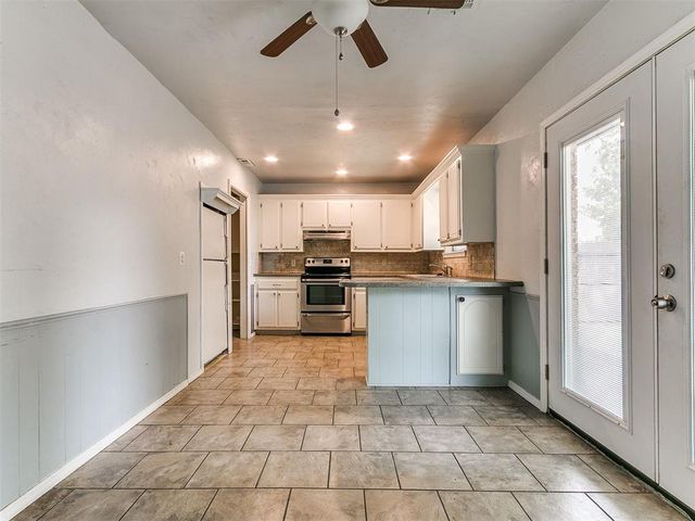 1033 NW 6th Street, Moore, OK 73160