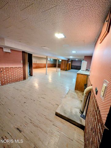 814 N Grove Street, Bowling Green, OH 43402