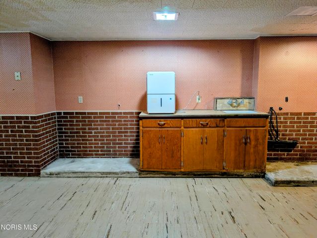 814 N Grove Street, Bowling Green, OH 43402