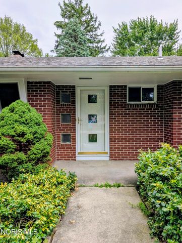814 N Grove Street, Bowling Green, OH 43402