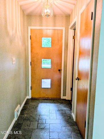 814 N Grove Street, Bowling Green, OH 43402