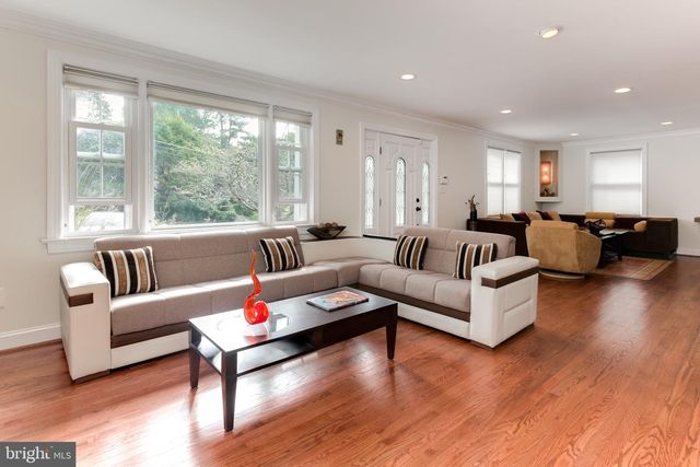4009 ESTABROOK DR, Annandale, VA 22003