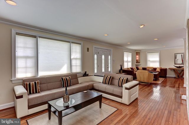 4009 ESTABROOK DR, Annandale, VA 22003