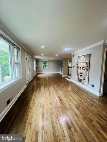 4009 ESTABROOK DR, Annandale, VA 22003