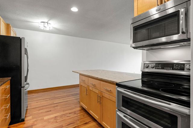 4400 Upton Avenue S 403, Minneapolis, MN 55410