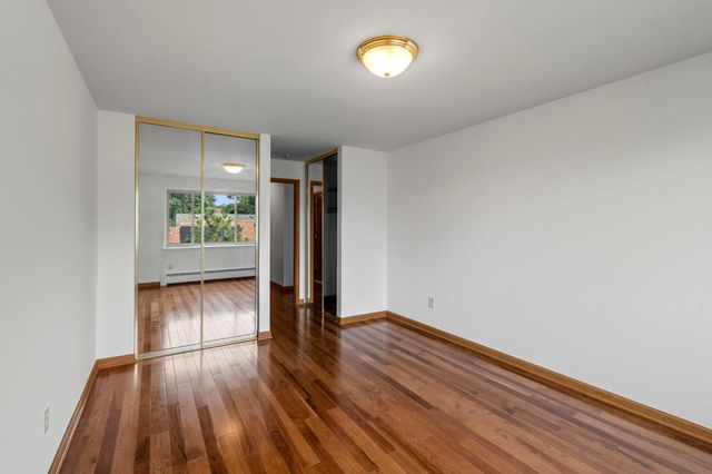 4400 Upton Avenue S 403, Minneapolis, MN 55410