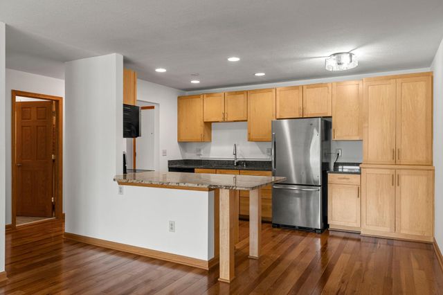 4400 Upton Avenue S 403, Minneapolis, MN 55410