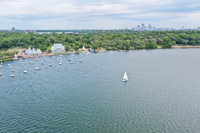 4400 Upton Avenue S 403, Minneapolis, MN 55410