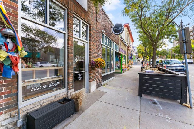 4400 Upton Avenue S 403, Minneapolis, MN 55410