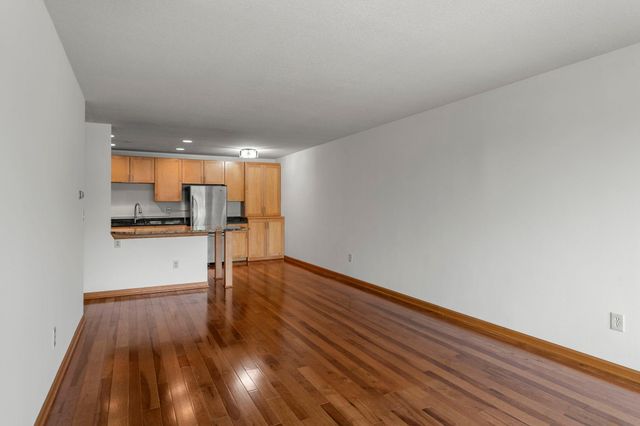 4400 Upton Avenue S 403, Minneapolis, MN 55410