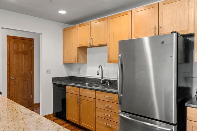 4400 Upton Avenue S 403, Minneapolis, MN 55410