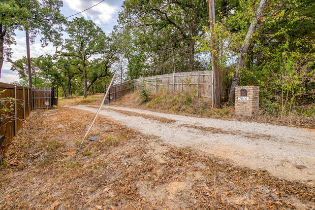 7801 Windy Hill Lane, Cross Timbers, TX 76028