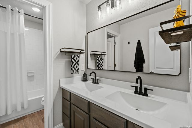 28614 Benedikt Path, Boerne, TX 78006