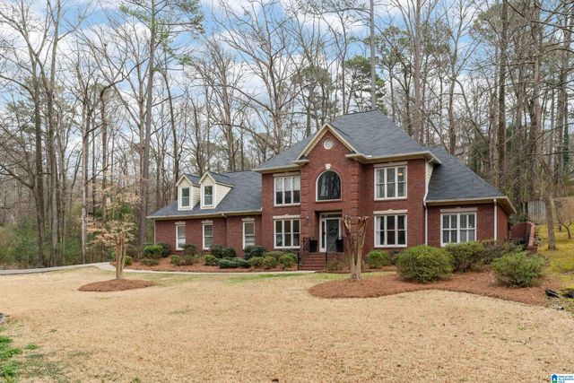 823 W RIVERCHASE PARKWAY, Hoover, AL 35244