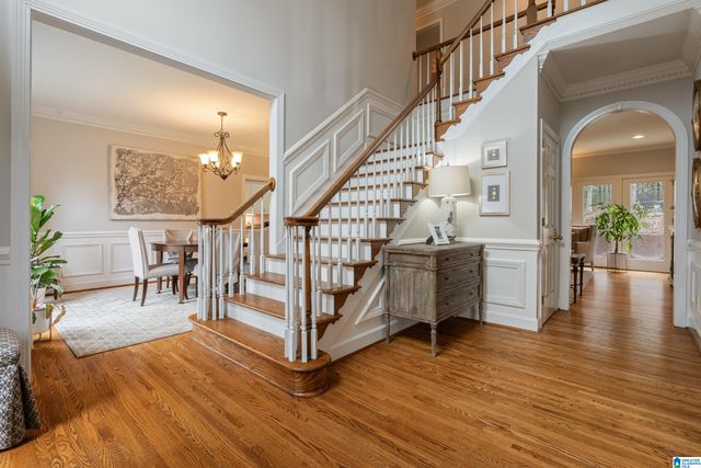 823 W RIVERCHASE PARKWAY, Hoover, AL 35244