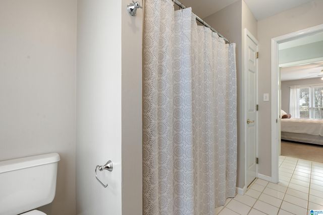 823 W RIVERCHASE PARKWAY, Hoover, AL 35244