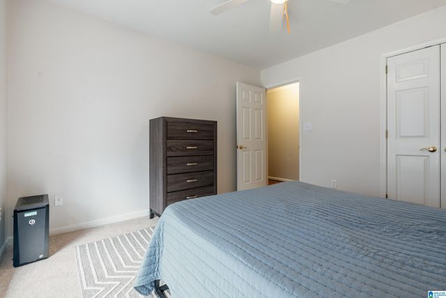 823 W RIVERCHASE PARKWAY, Hoover, AL 35244