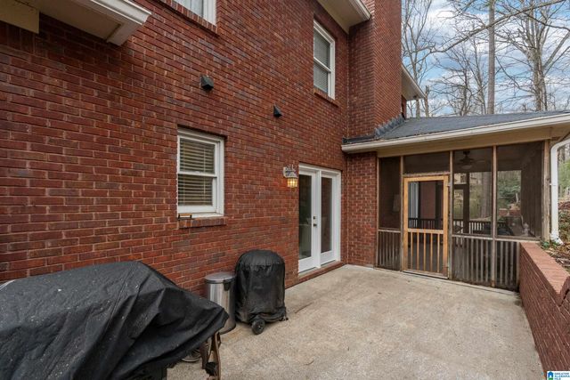 823 W RIVERCHASE PARKWAY, Hoover, AL 35244