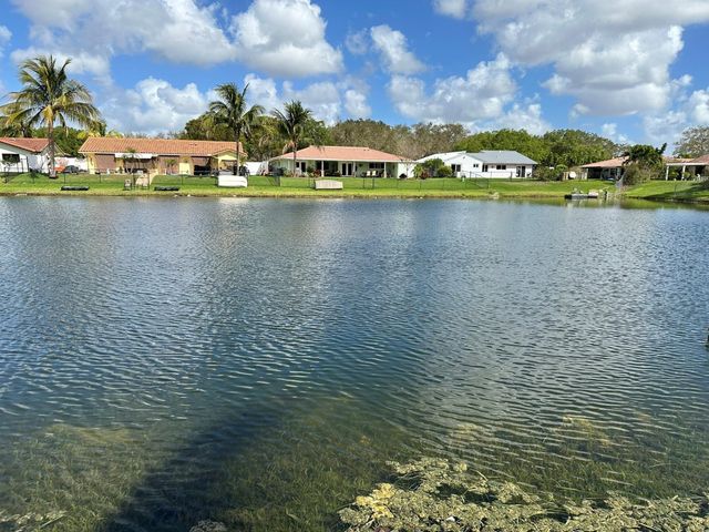 5706 SW 114th Avenue, Cooper City, FL 33330