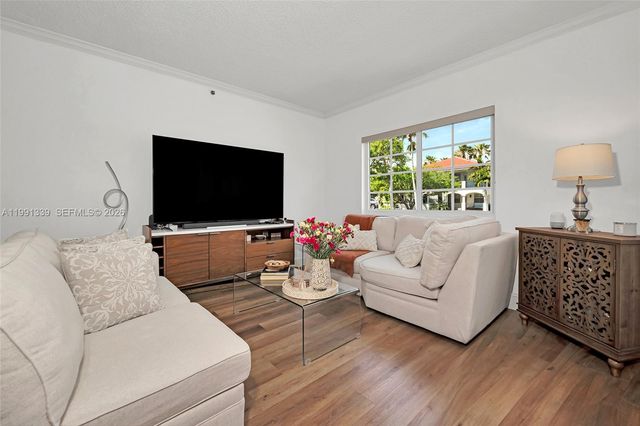 3165 NE 184th St 6204, Aventura, FL 33160