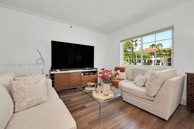 3165 NE 184th St 6204, Aventura, FL 33160