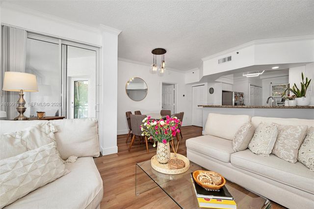 3165 NE 184th St 6204, Aventura, FL 33160