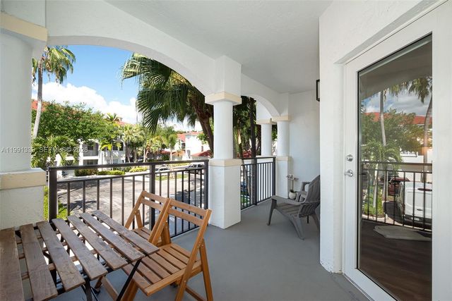 3165 NE 184th St 6204, Aventura, FL 33160