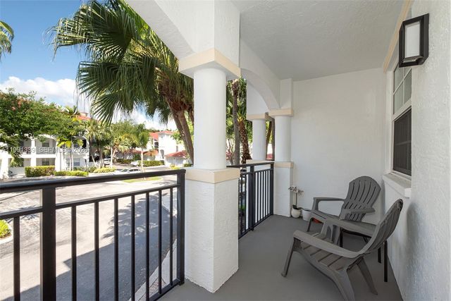 3165 NE 184th St 6204, Aventura, FL 33160