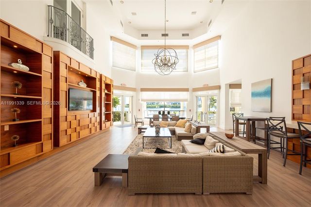 3165 NE 184th St 6204, Aventura, FL 33160