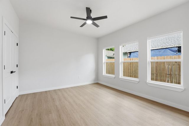 2710 Gano Street, Houston, TX 77009