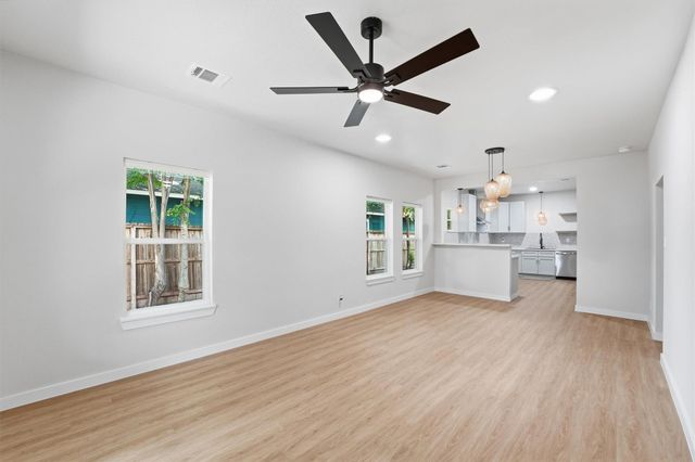 2710 Gano Street, Houston, TX 77009