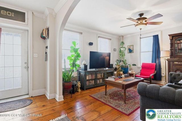 109 West Broadway, Jim Thorpe Boro, PA 18229