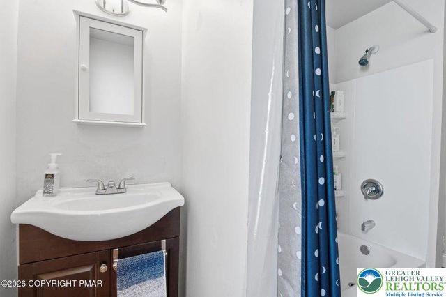 109 West Broadway, Jim Thorpe Boro, PA 18229