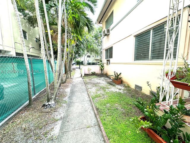 433 Santander Ave 1, Coral Gables, FL 33134