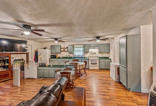 240 Canady Road, Wellford, SC 29385