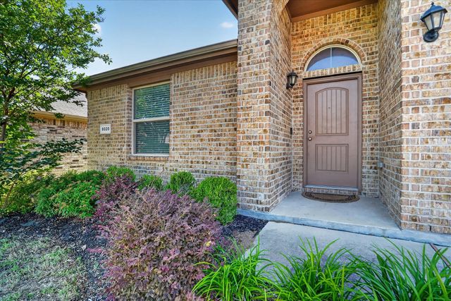 8020 Crimea Lane, Fort Worth, TX 76123
