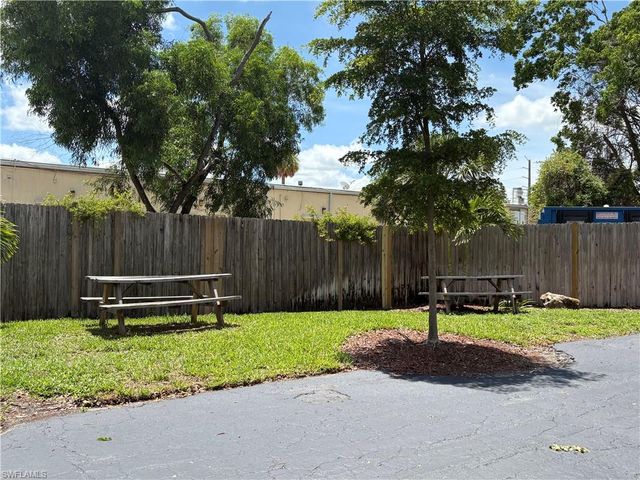 2915 Winkler AVE # 818, Fort Myers, FL 33916