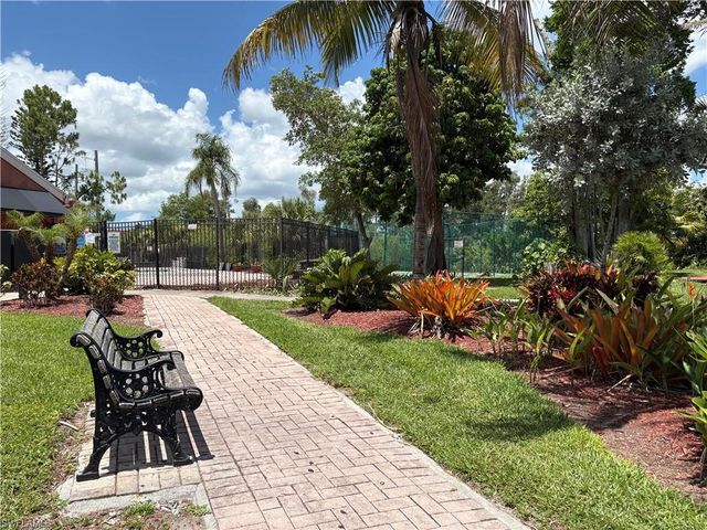 2915 Winkler AVE # 818, Fort Myers, FL 33916