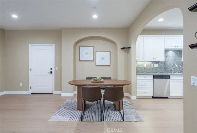 672 E Valencia 108, Anaheim, CA 92805