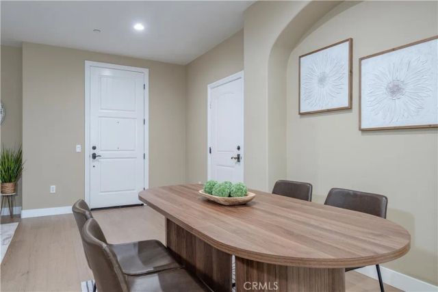 672 E Valencia 108, Anaheim, CA 92805